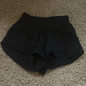 Lululemon shorts 2.5 inch black size 0